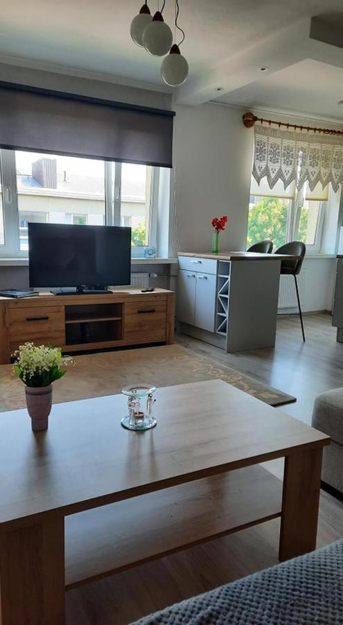 Riverside Apartment Paernu Luaran gambar