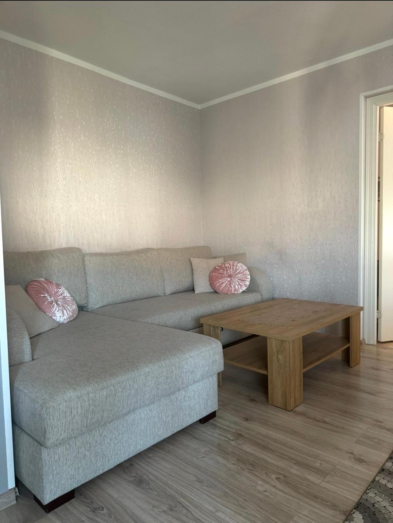 Riverside Apartment Paernu Luaran gambar